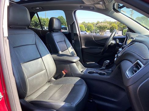Used 2019 Chevrolet Equinox Premier FWD image 18