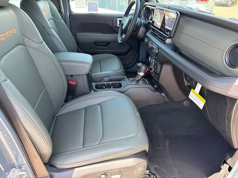 New 2026 Jeep Gladiator Mojave AWD/4WD image 15