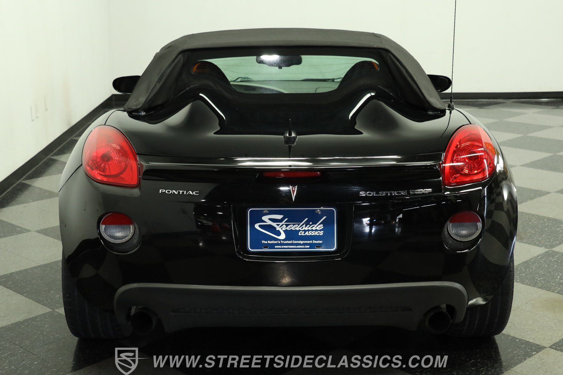 Used 2007 Pontiac Solstice GXP w/ Premium Package RWD image 9