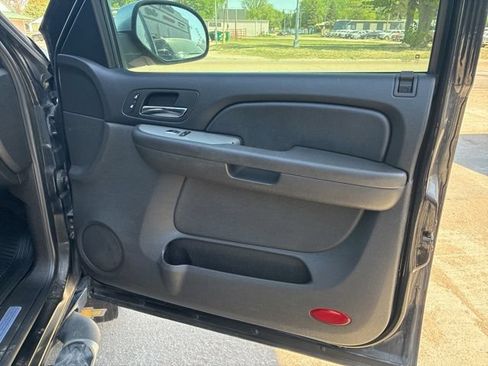 Used 2009 Chevrolet Tahoe LT AWD/4WD image 22