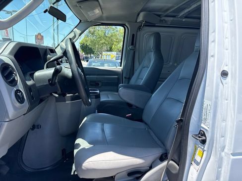 Used 2014 Ford E-150 and Econoline 150 w/ Commercial Cargo Van Package RWD image 5
