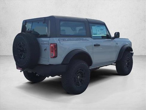 New 2026 Ford Bronco 2-Door w/ Sasquatch Package AWD/4WD image 2