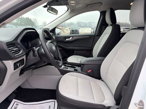 Used 2023 Ford Escape Active w/ Tech Pack #2 image 17