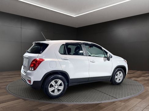 Used 2020 Chevrolet Trax LS image 3