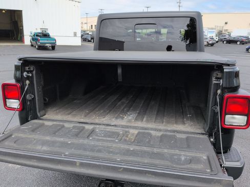 Used 2020 Jeep Gladiator Sport w/ Quick Order Package 24S AWD/4WD image 25