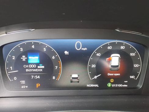 Certified 2025 Honda Pilot Black Edition image 19