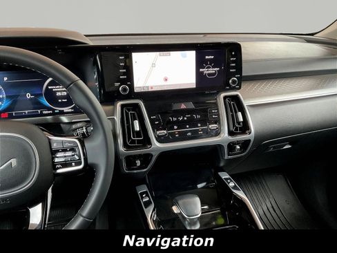 Used 2023 Kia Sorento SX AWD/4WD image 9