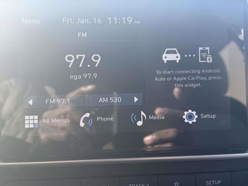 Used 2025 Hyundai Venue SEL image 21