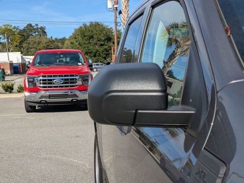 New 2025 Ford Maverick XL image 12