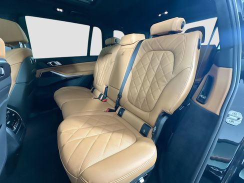 New 2026 BMW X7 xDrive40i image 25