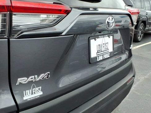 Used 2025 Toyota RAV4 XLE FWD image 34