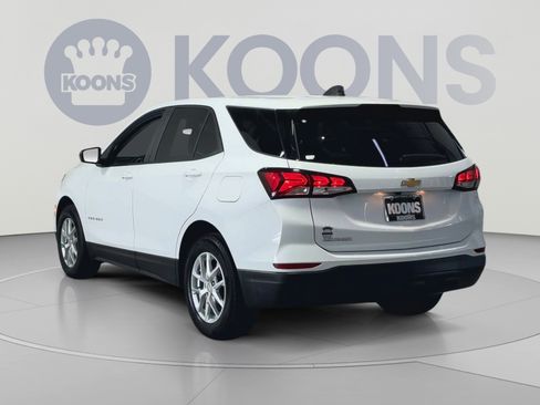 Used 2024 Chevrolet Equinox LS w/ LS Convenience Package FWD image 8