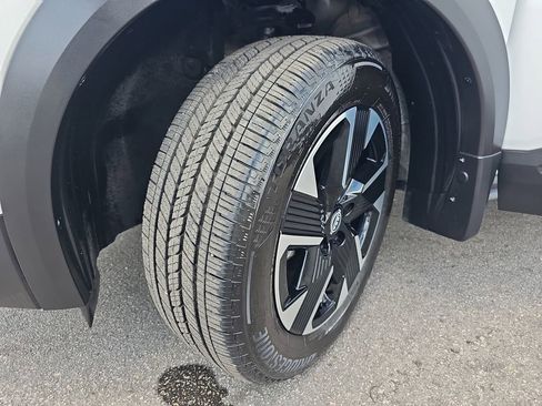 Used 2025 Nissan Kicks SR FWD image 34