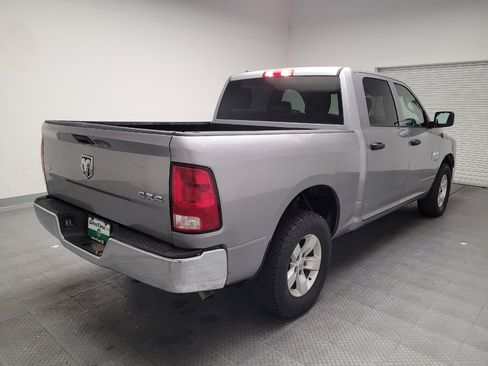 Used 2022 RAM 1500 Classic SLT AWD/4WD image 9