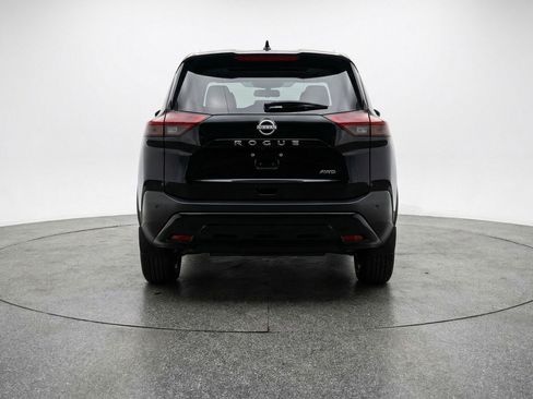 Used 2025 Nissan Rogue SV image 7