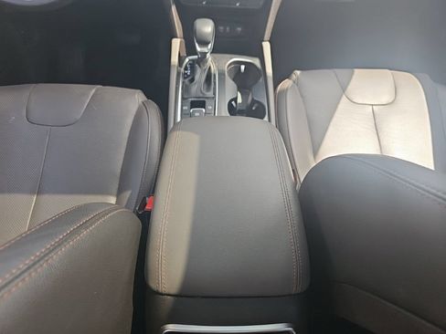 Used 2020 Hyundai Santa Fe SEL w/ Convenience + Premium Package FWD image 28