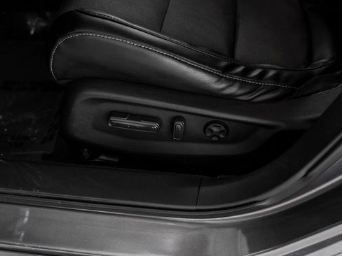Used 2018 Honda Accord Sport image 24
