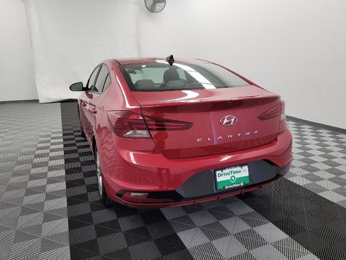 Used 2019 Hyundai Elantra SEL image 6