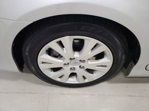 Used 2012 Toyota Avalon FWD image 36