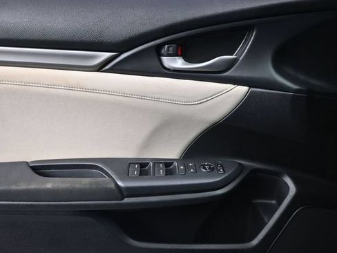 Used 2018 Honda Civic EX image 25