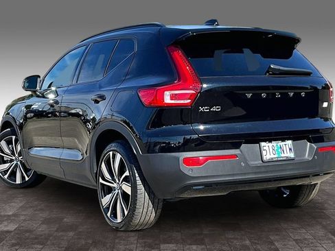 Used 2021 Volvo XC40 P8 Recharge w/ Advanced Package AWD/4WD image 13
