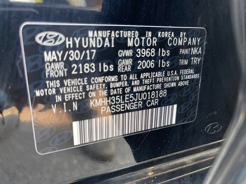Used 2018 Hyundai Elantra GT FWD image 32