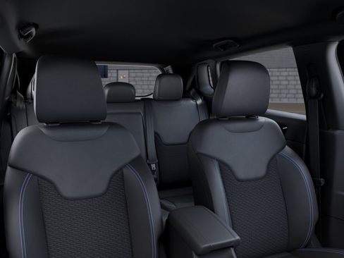 New 2026 Jeep Compass Latitude AWD/4WD image 26