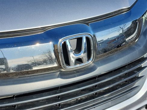 Used 2019 Honda HR-V LX image 9