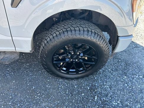Used 2023 Ford F150 Lariat w/ Equipment Group 502A High AWD/4WD image 14