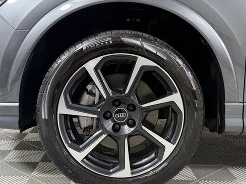Used 2025 Audi Q3 2.0T Premium Plus w/ Premium Plus Package AWD/4WD image 9