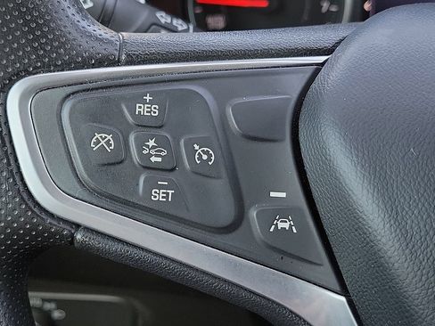 Used 2022 Chevrolet Equinox LS w/ LS Convenience Package FWD image 16
