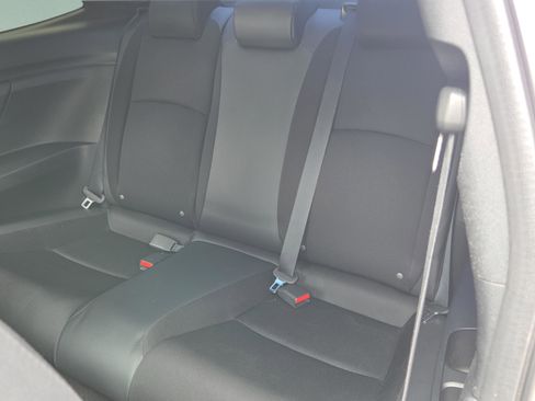 Used 2019 Honda Civic Sport image 11