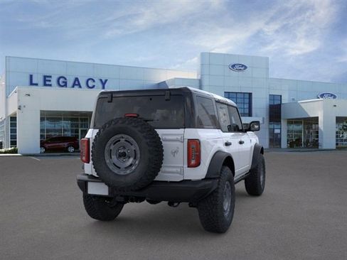 New 2025 Ford Bronco Badlands image 8