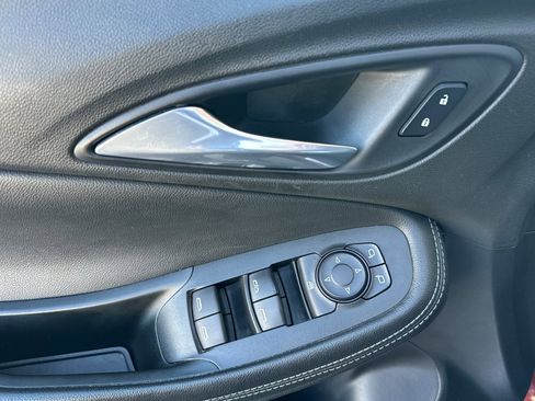 Used 2021 Buick Encore GX Preferred image 11