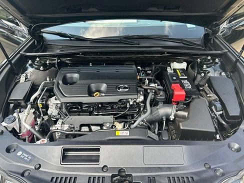 Certified 2023 Lexus ES 250 w/ Premium Package AWD/4WD image 10
