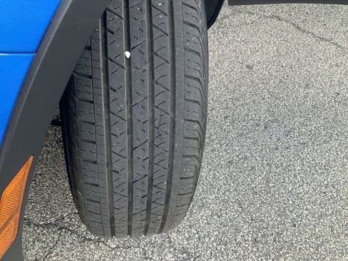 Used 2025 Chevrolet Blazer LT image 11