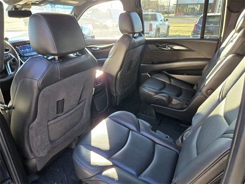 Used 2020 Cadillac Escalade ESV Platinum image 40