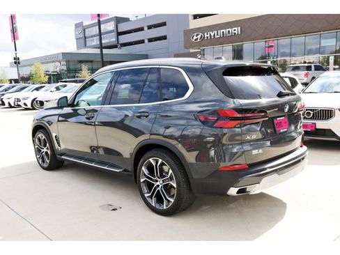 Used 2024 BMW X5 sDrive40i w/ Premium Package image 6