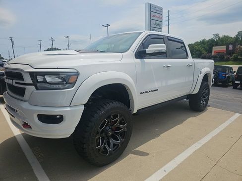Used 2022 RAM 1500 Laramie AWD/4WD image 2