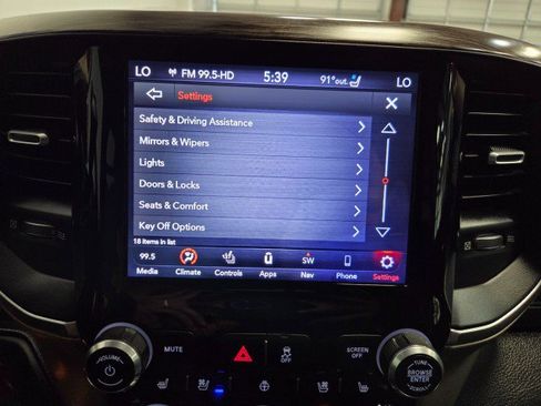 Used 2019 RAM 2500 Laramie AWD/4WD image 62
