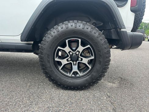 Used 2018 Jeep Wrangler Unlimited Rubicon w/ Cold Weather Group AWD/4WD image 22