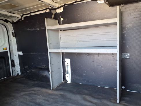 Used 2018 Ford Transit 150 130 Low Roof RWD image 3