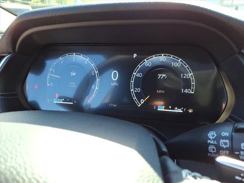 New 2025 Jeep Grand Cherokee L Altitude image 19