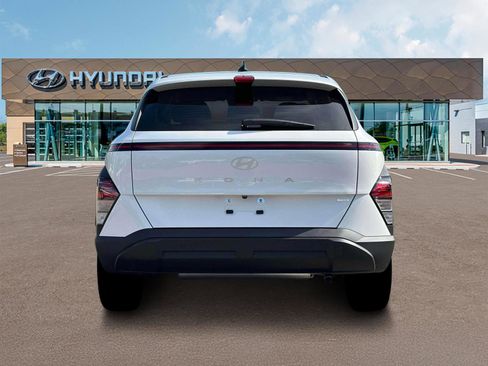 New 2026 Hyundai Kona SE AWD/4WD image 6