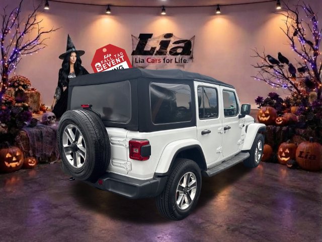 Used 2018 Jeep Wrangler Unlimited Sahara AWD/4WD image 3