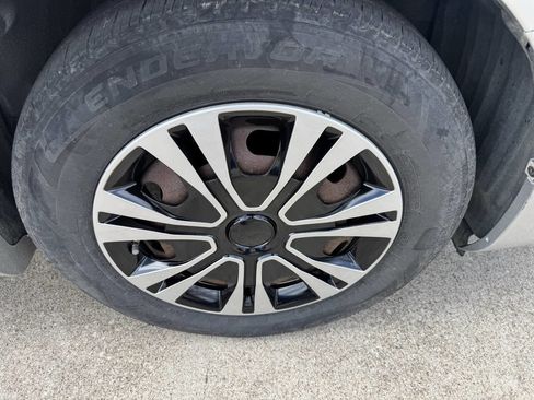 Used 2010 Toyota Corolla LE image 26