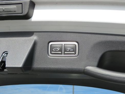 Used 2025 Kia Sorento SX image 35