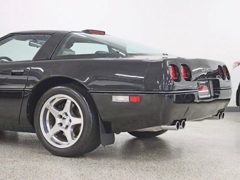 Used 1990 Chevrolet Corvette ZR-1 image 13