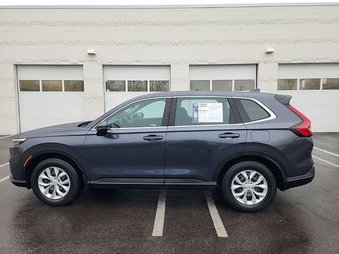 Used 2024 Honda CR-V LX image 3