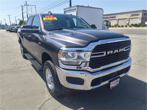 Used 2020 RAM 2500 Big Horn AWD/4WD image 2
